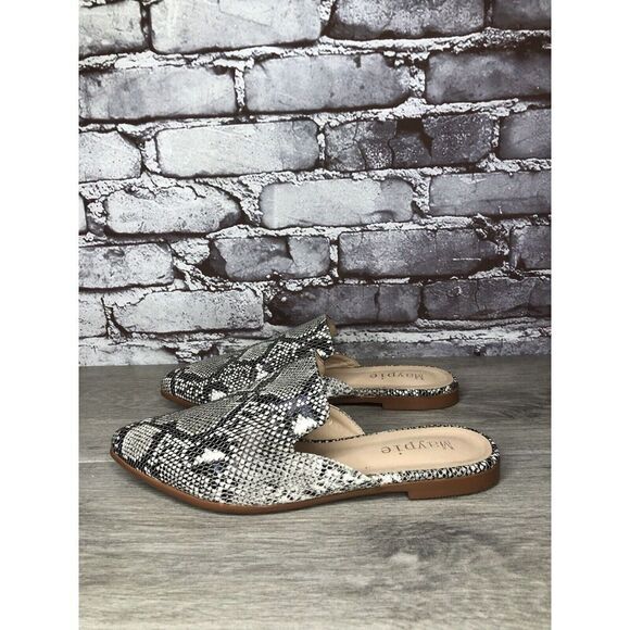 Maypie Ivory Black Snake Skin Print Pointed Toe Flats Mules Women Sz 7M US/38EU - Picture 3 of 16